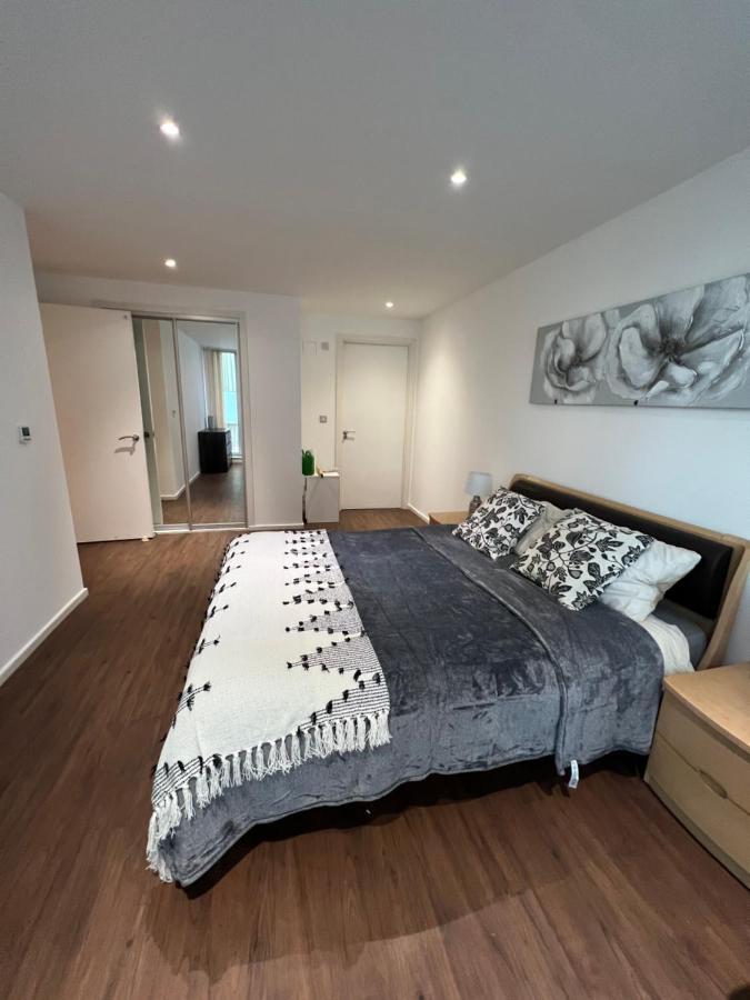Royal Victoria Flat2 Daire Londra Dış mekan fotoğraf